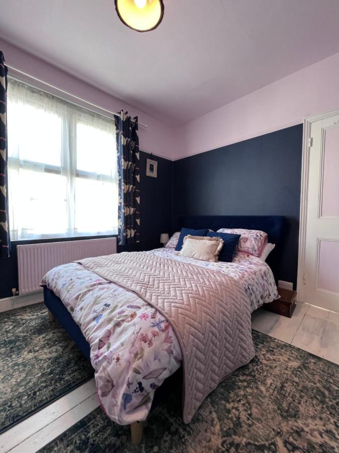 Brecon Town 3 Bedroom House Sleeps 6 Central Location Екстериор снимка